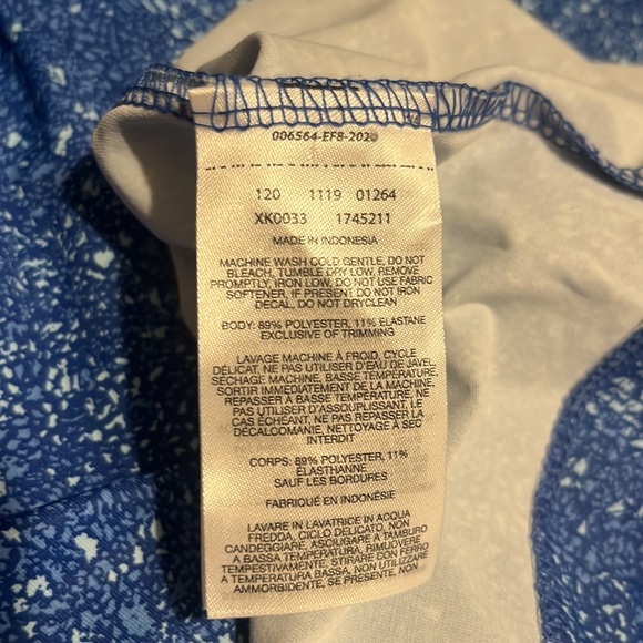 COLUMBIA SPORTSWEAR COMPANY DRESS SIZE MEDIUM - Picture 6 of 6